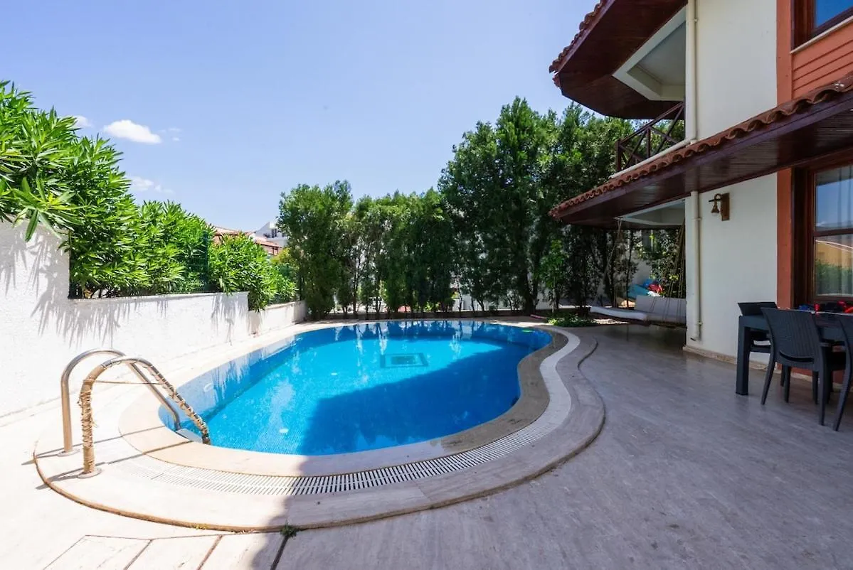 Asli Villa 말마리스